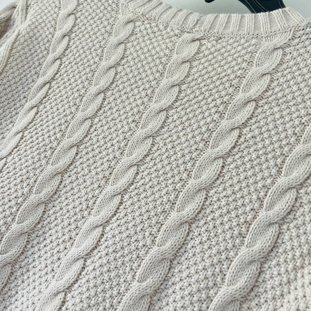 Patterned Sweater - Picture 6 of 6